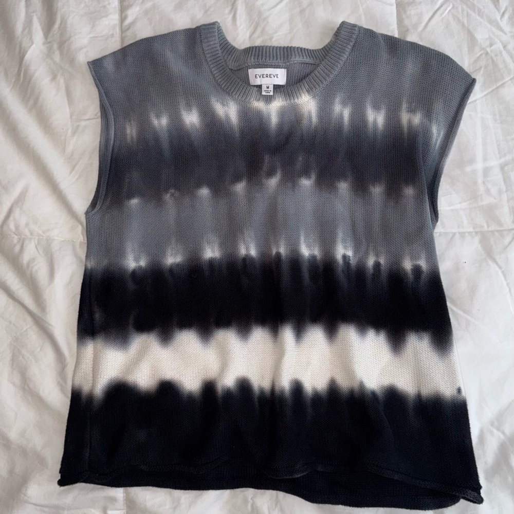 Evereve Black and Gray Tie-Dye Pullover Sleeveless Sweater